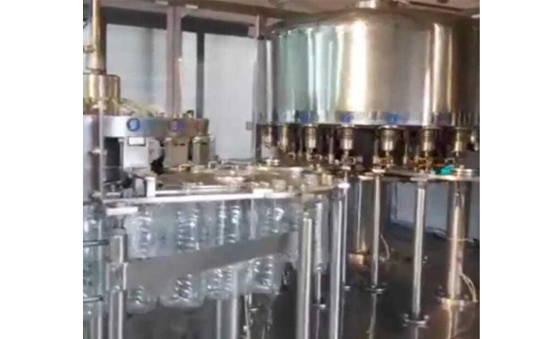 Rinsing Filling Capping Machine (RFC)
